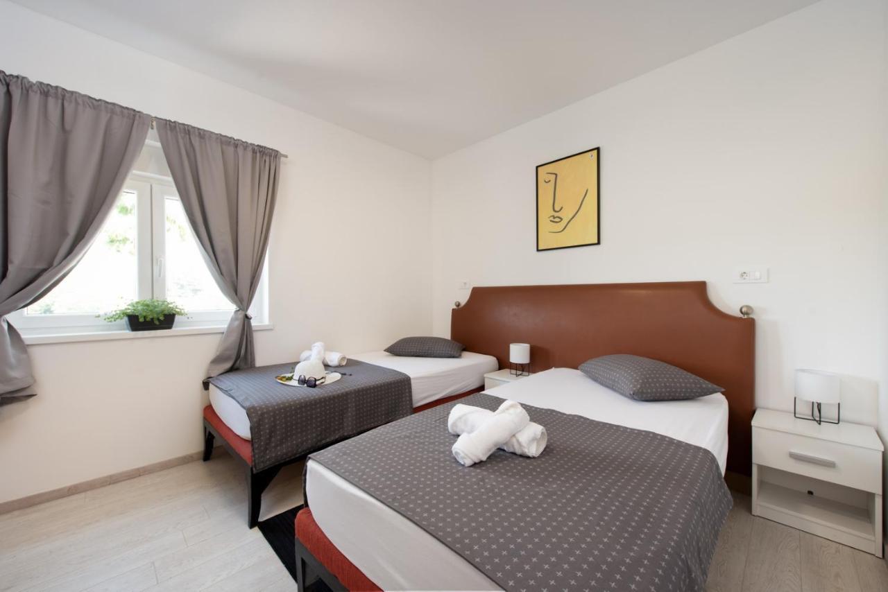 Hotel Potpican Bagian luar foto