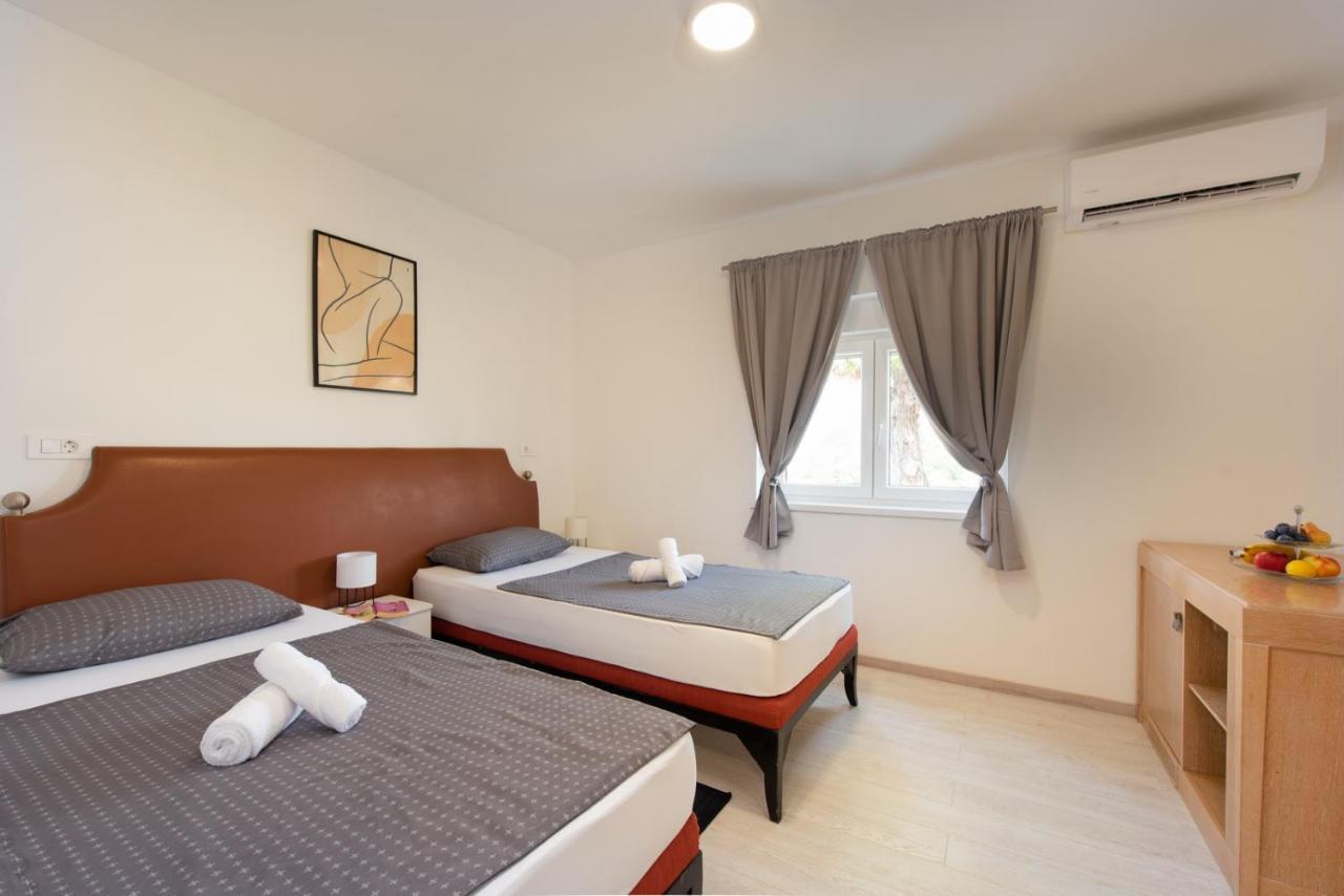 Hotel Potpican Bagian luar foto