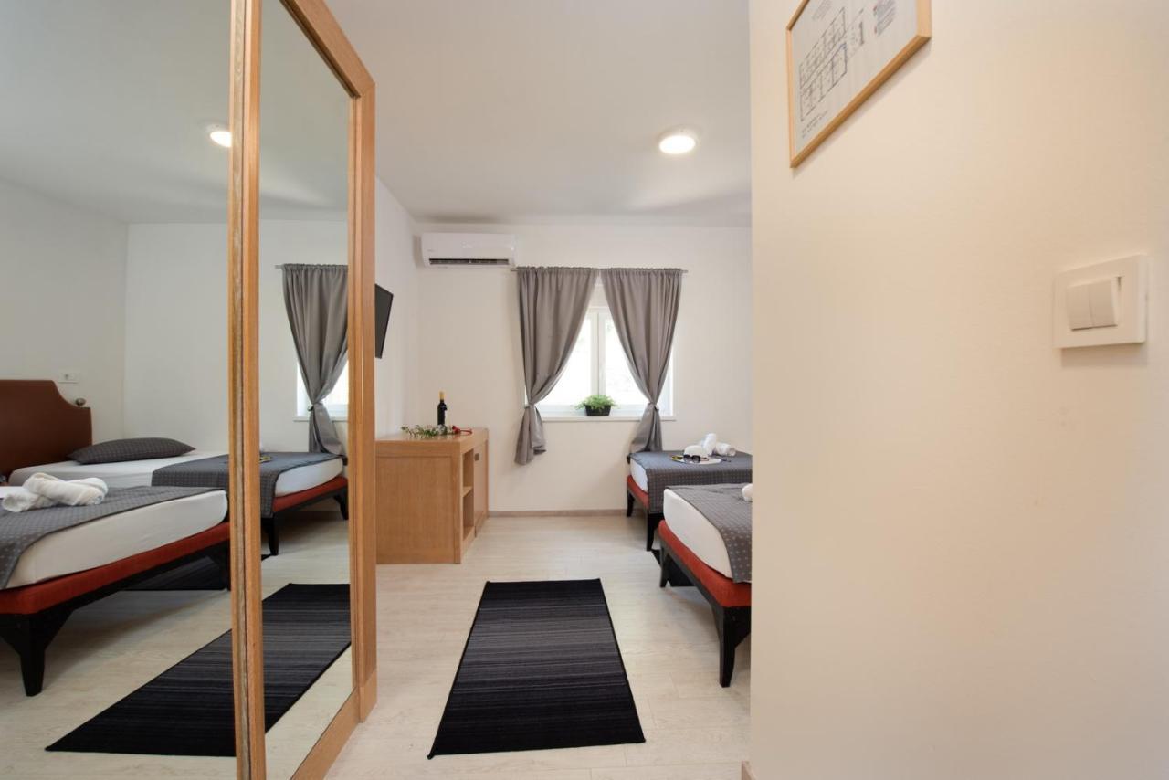 Hotel Potpican Bagian luar foto